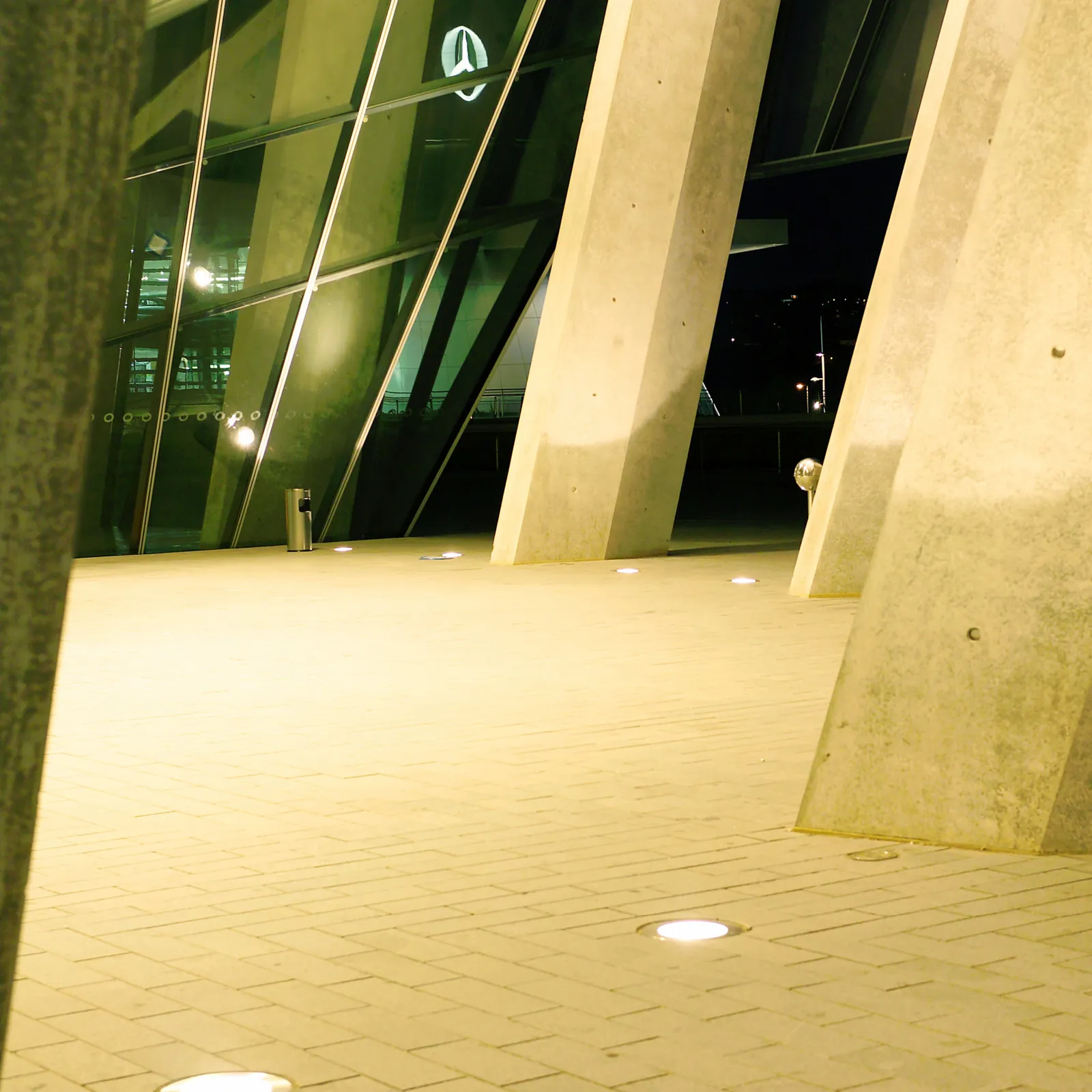 AVADA architectural lighting luminaire gallery image 8